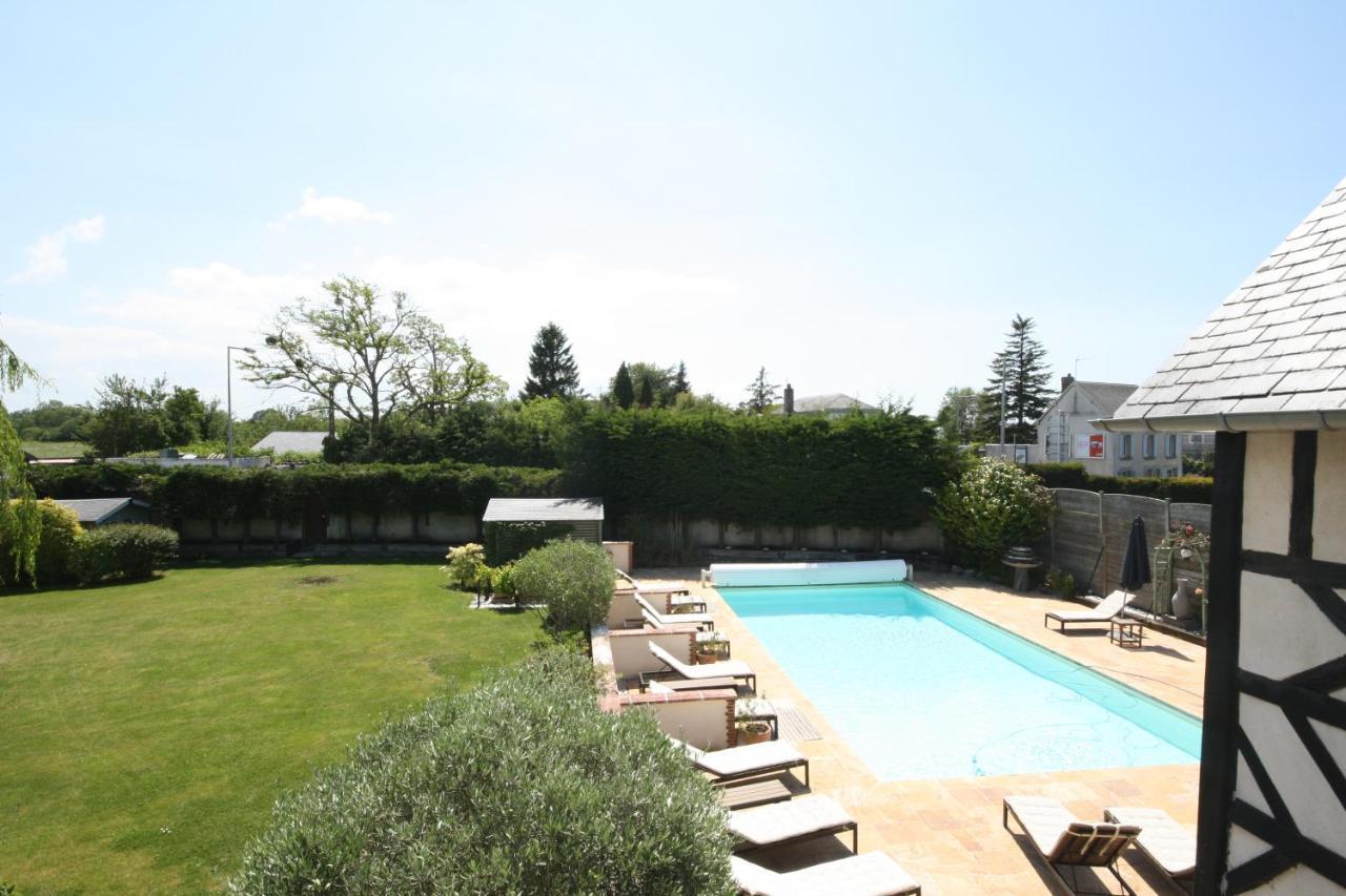 Manoir De La Croix-Sonnet Panzió Trouville-sur-Mer Kültér fotó