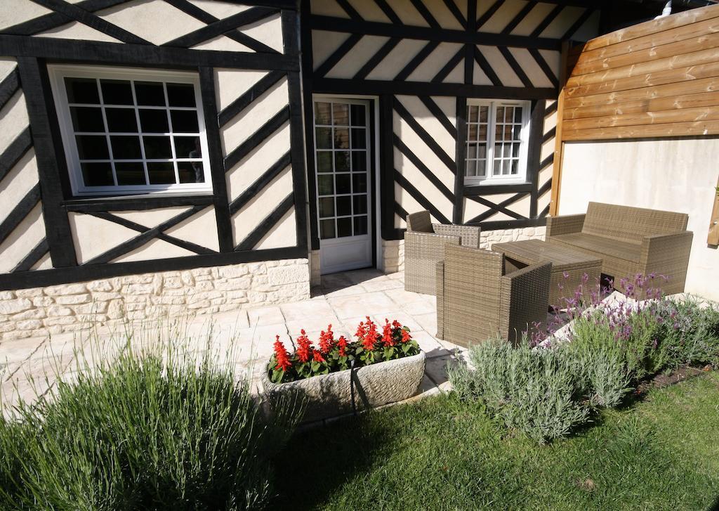 Manoir De La Croix-Sonnet Panzió Trouville-sur-Mer Szoba fotó